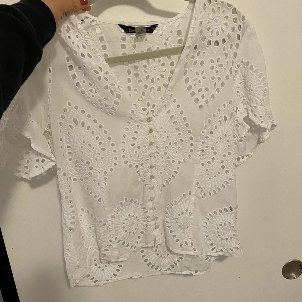 Zara White Eyelet Short Sleeve Shirt size XL